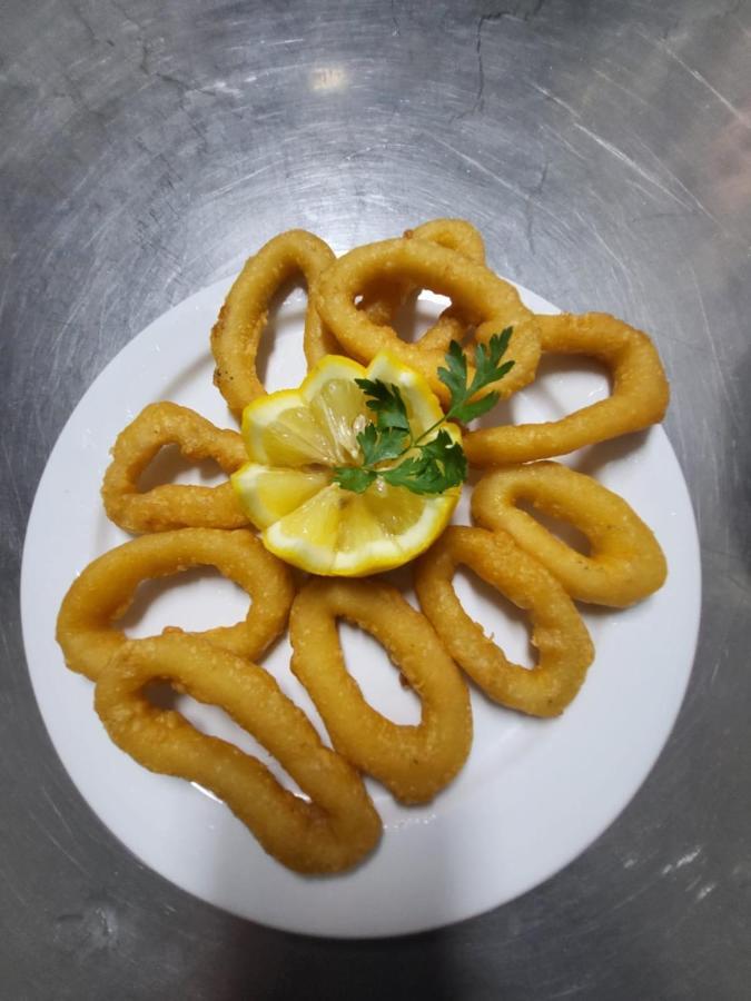 Alberg Restaurant Bellavista Santa Pau Esterno foto