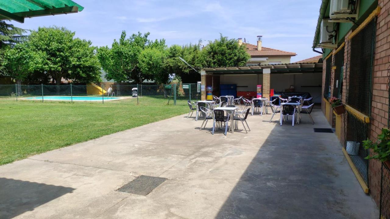 Alberg Restaurant Bellavista Santa Pau Esterno foto